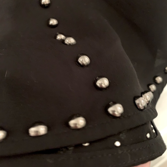 Black tank top embellished with silver beads - Picture 3 of 5